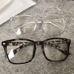 Trendy Glasses 