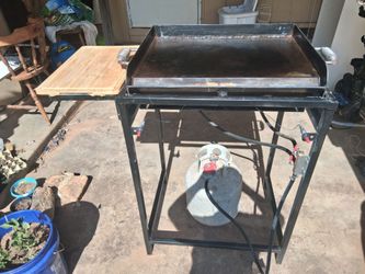 Custom heavy duty propane flattop grill