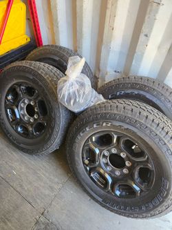 Ford F-250 wheels and tires