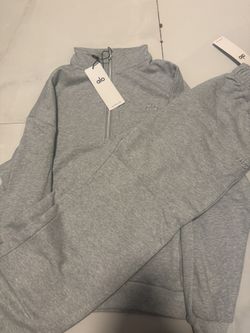 Gray Quarter Zip Size M