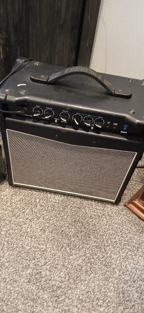 Guitar Amplifier
