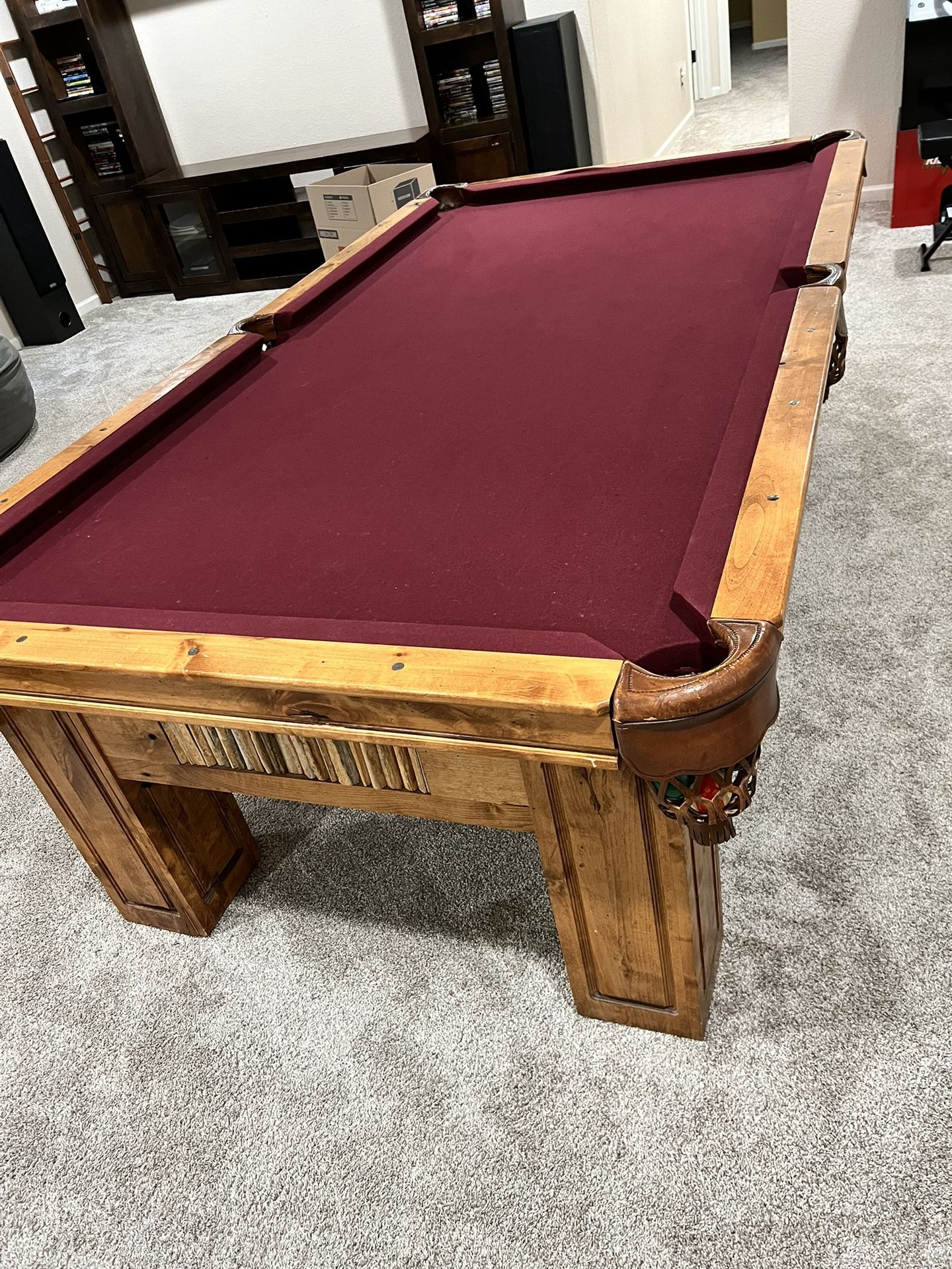 Pool Table / Ping Pong Table 