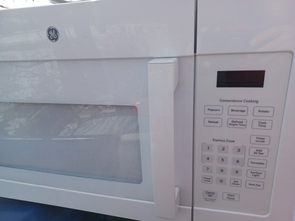 Microwave Over The Range Like New