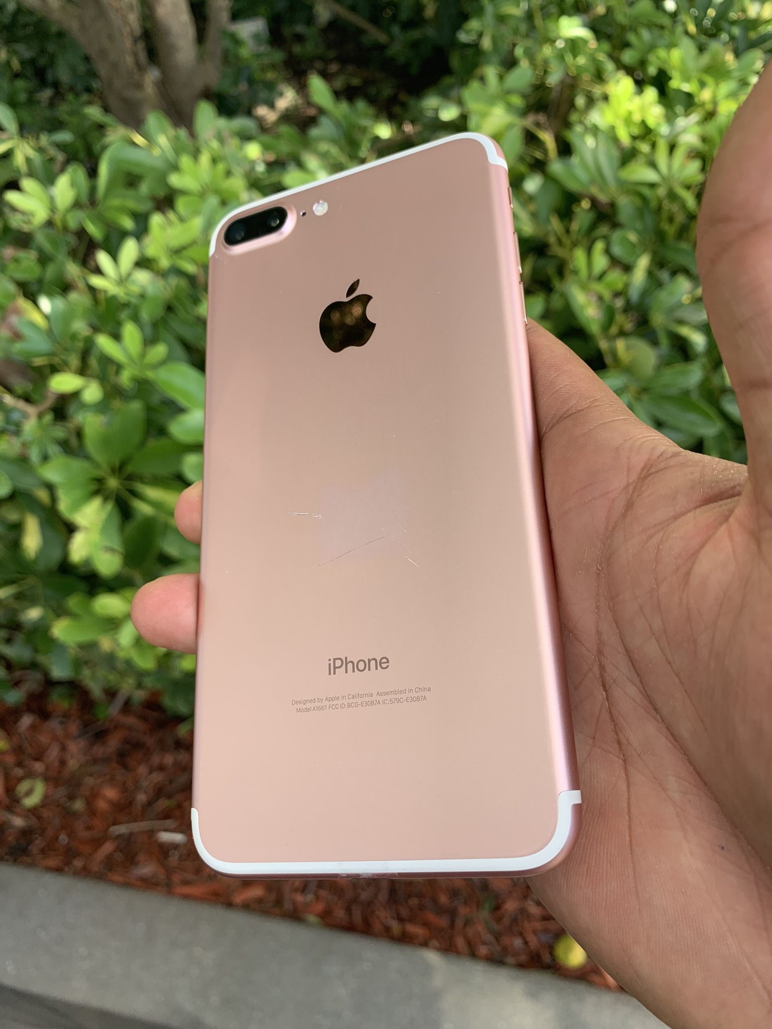 UNLOCKED IPHONE 7 PLUS / LOW PRICES 