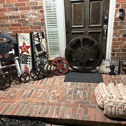 Theater room decor