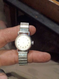 Vintage Silver Tone Analog Wristwatch