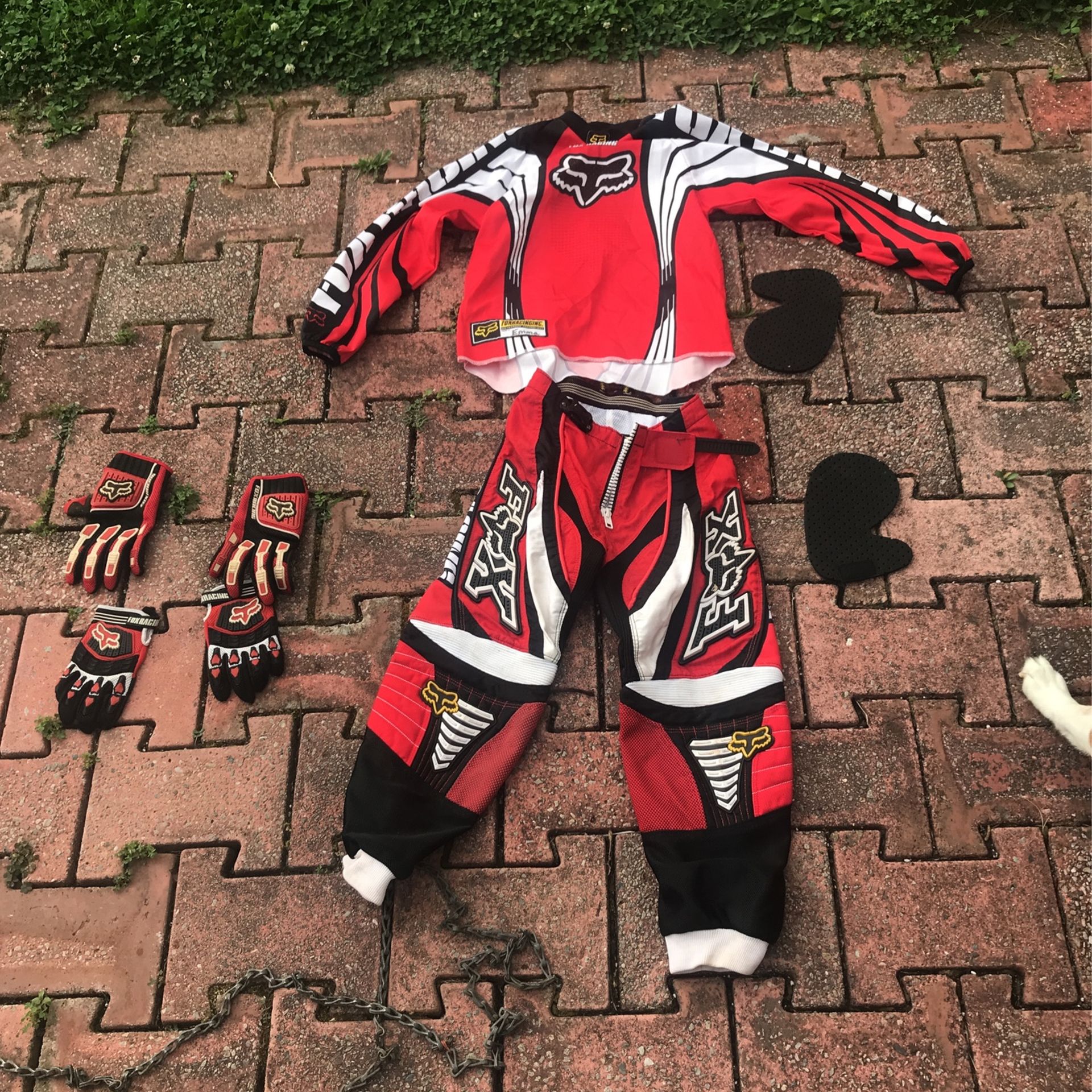 Fox racing pants, shirt and gloves. Youth