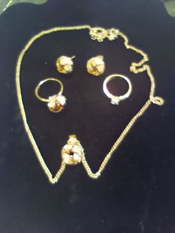 Stainless steel earrings ring and necklaces