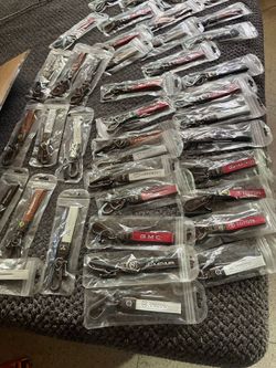 Car enthusiasts keychain lot