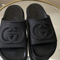 Women’s Gucci Sandals 