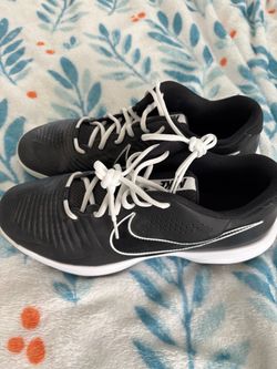 Men’s cleats
