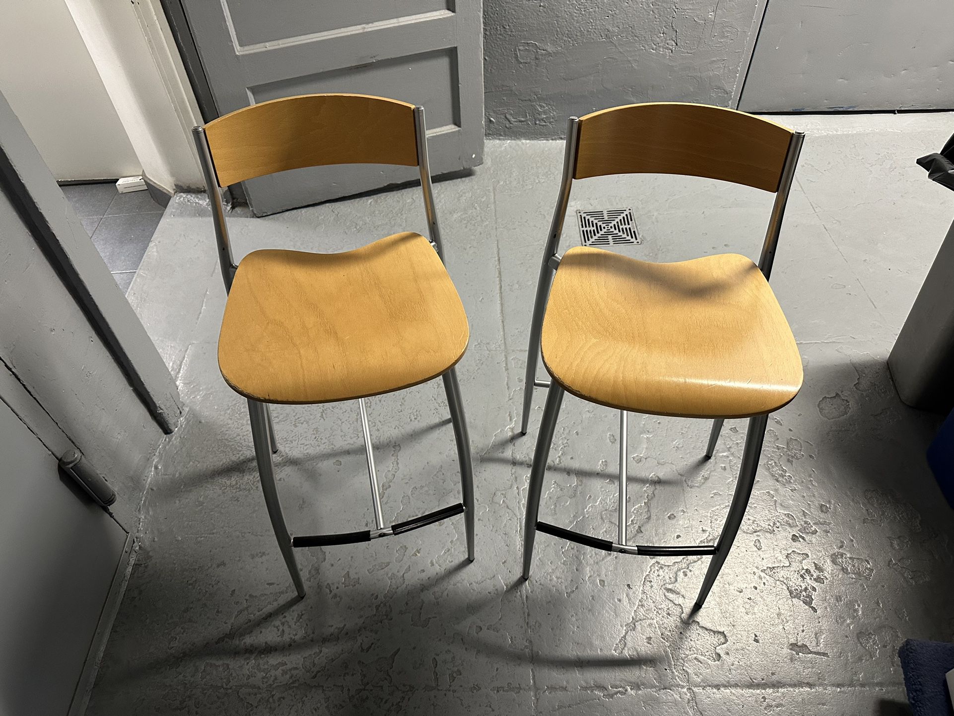 Item Chairs