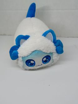 Aphmau Blue & White Cat