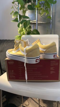 Vans Shoes Yellow Men size 7, Women  size 8.5