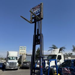 2007 Komatsu Forklift 