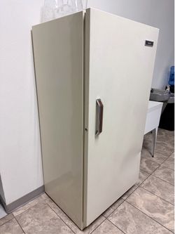 Upright freezer