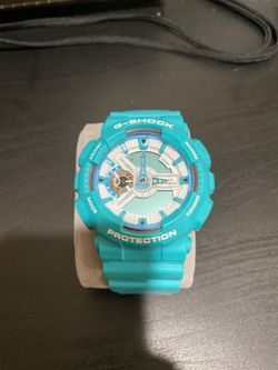 Rare blue G-shock: barely ever worn