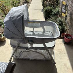 Baby Bassinet And Baby Carrier 