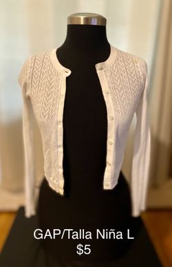 3  GIRL SWEATERS SIZE (L)