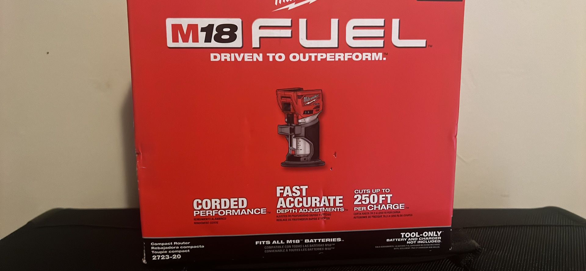 Milwaukee Fuel Compact Router M18.