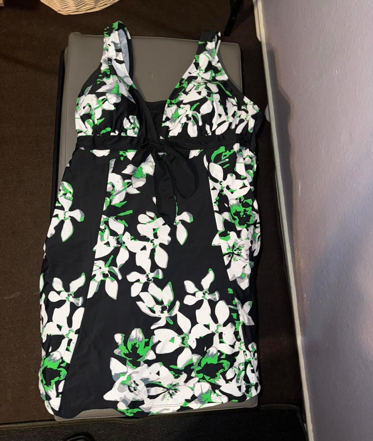 Brand New Size (16/18) Full Body Tropical Bathing Suit 