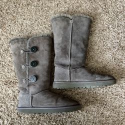 Gray UGG Women’s Bailey Button Triplet Tall Sheepskin Boots Size 10