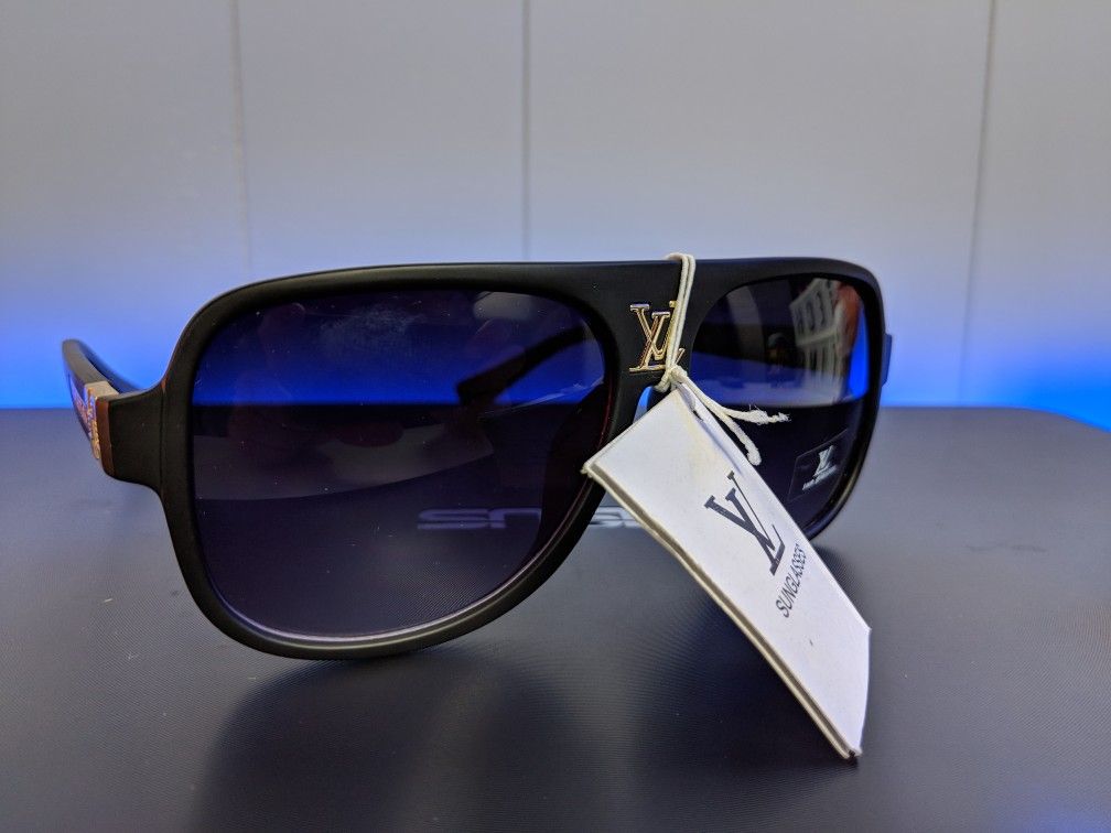 Brand new sunglasses