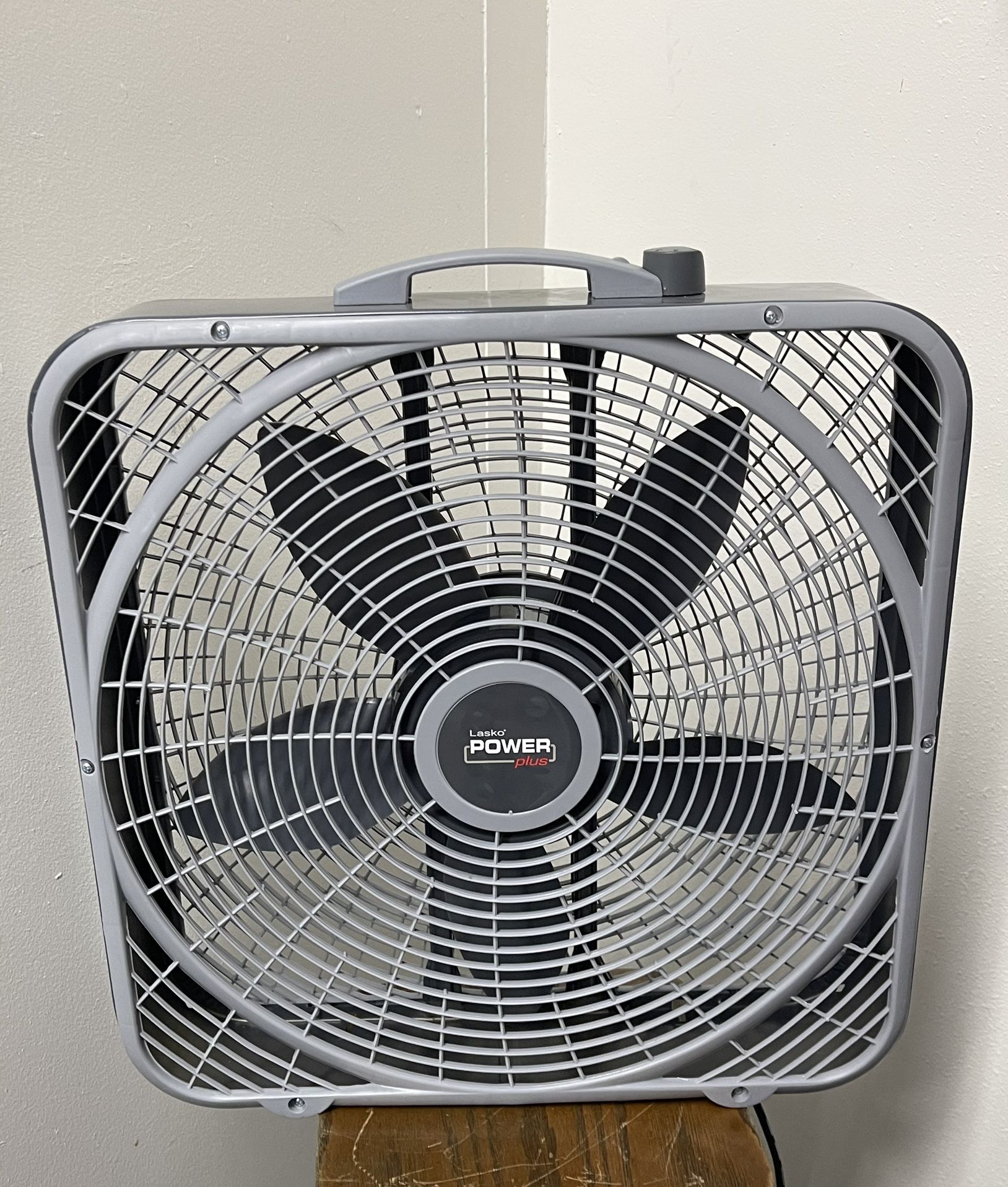 LASKO — 20 inch Box Fan - Power Plus for Sale in Los Angeles, CA - OfferUp