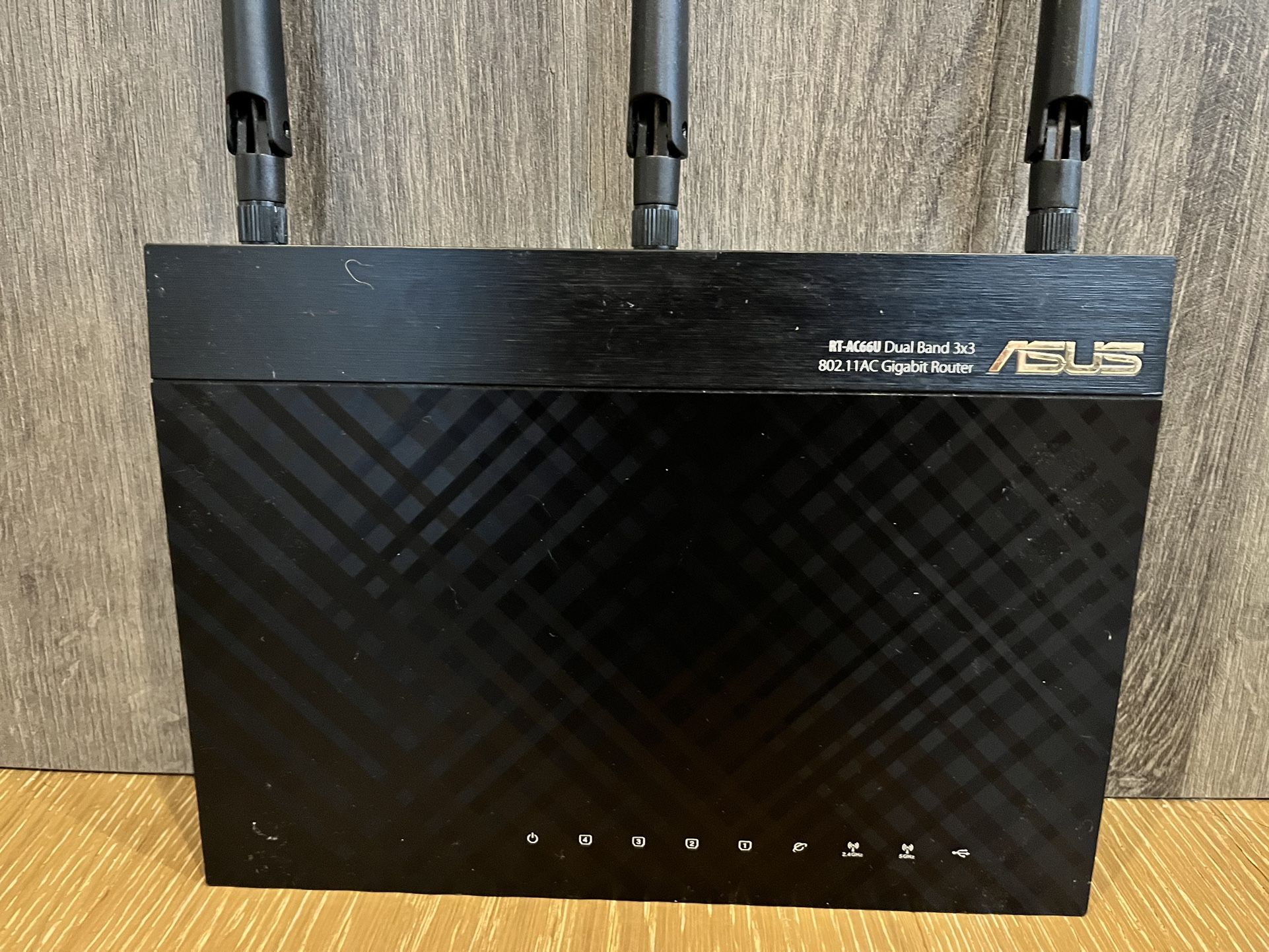 ASUS AC1750 Wifi Router (RT/66U)