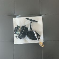 Garcia Mitchell 300 Spinning Reel