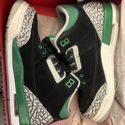 YOUTH SIZE 4 And 4.5. 