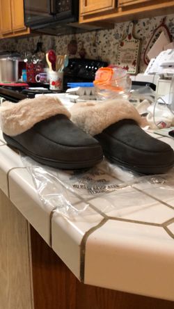 New Women’s Dearfoams Slippers