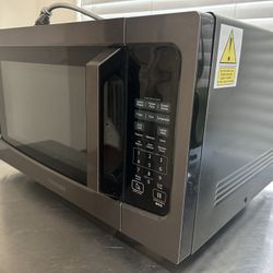 Microwave Toshiba (Brand New) Never Used