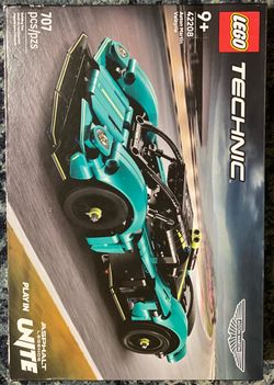 LEGO Technic Aston Martin Valkyrie 42208 - SEALED BOX
