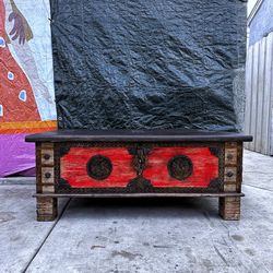 Vintage Blanket Chest/Coffee Table