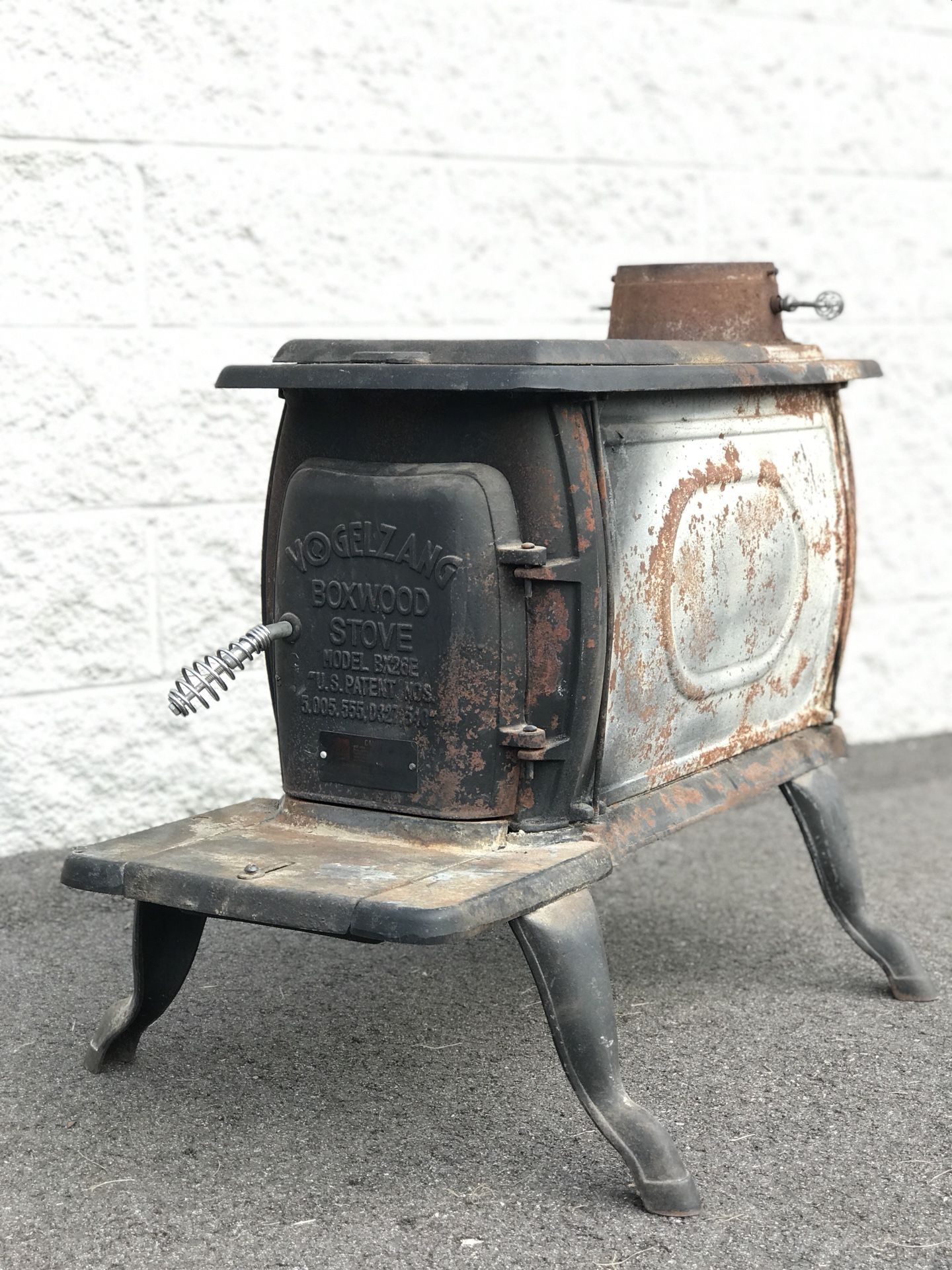 Vintage Cast Iron Vogelzang Boxwood Stove for Sale in Tampa, FL - OfferUp