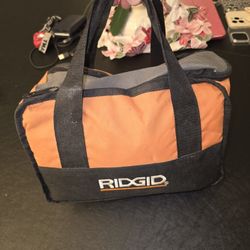 RIDGID 18V Cordless 2-Tool Combo Kit with Drill/Driver, Impact Driver, (2) 2.0 Ah Batteries, and Charger