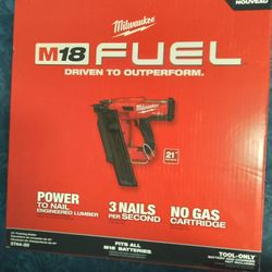 Milwaukee
M18 FUEL 3-1/2 in. 18-Volt 21-Degree Lithium-Ion Brushless Cordless Framing Nailer (Tool-Only)