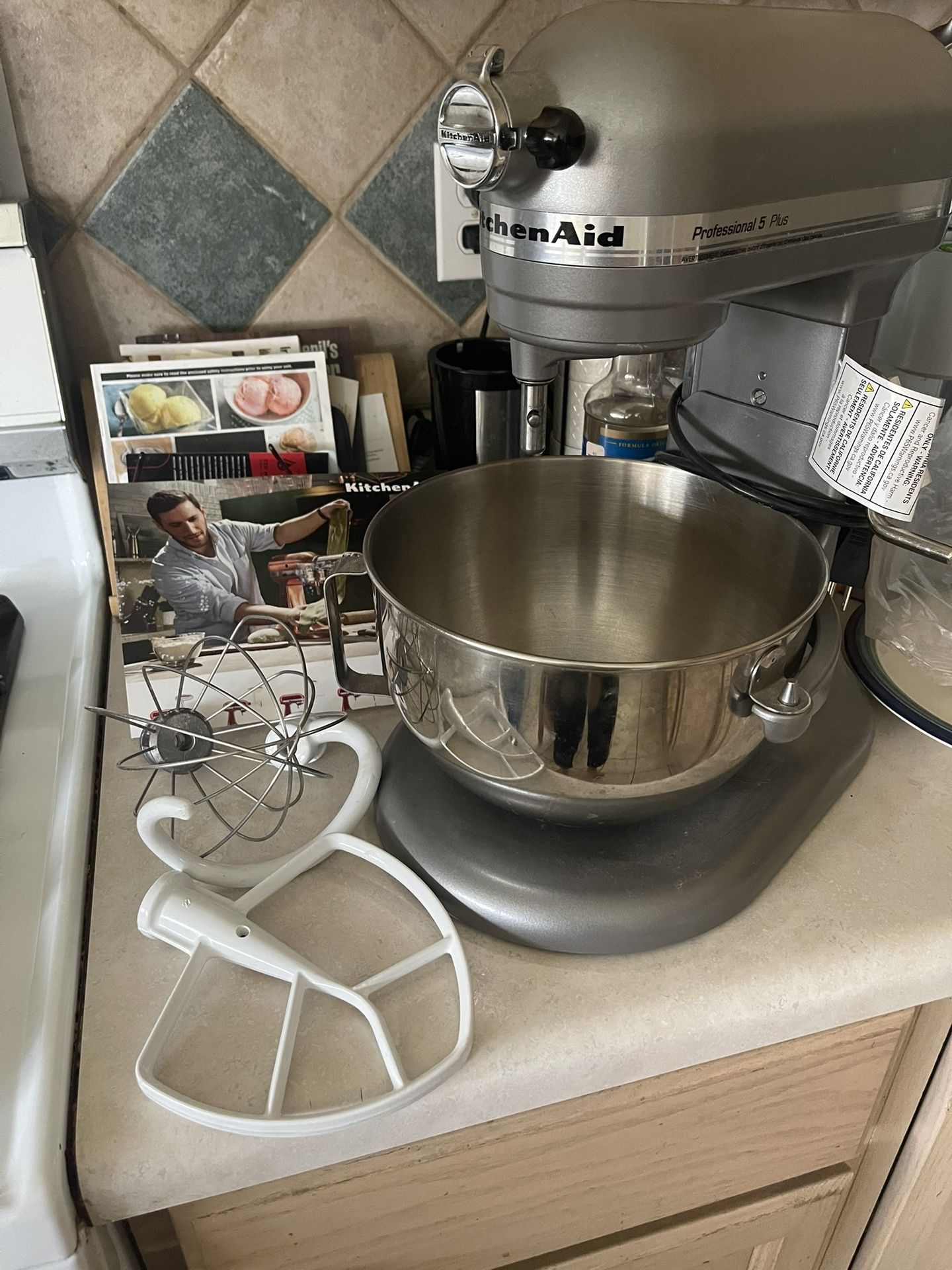 Kitchen Aide Professional 5 Mixer