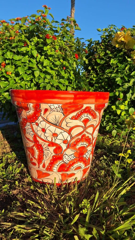 💥15% Off 💥🪴🇲🇽Large Talavera Pot 🪴 Talavera & Clay Pottery Store 12031 Firestone Blvd Norwalk Ca 90650 Instagram @casaxartesanal