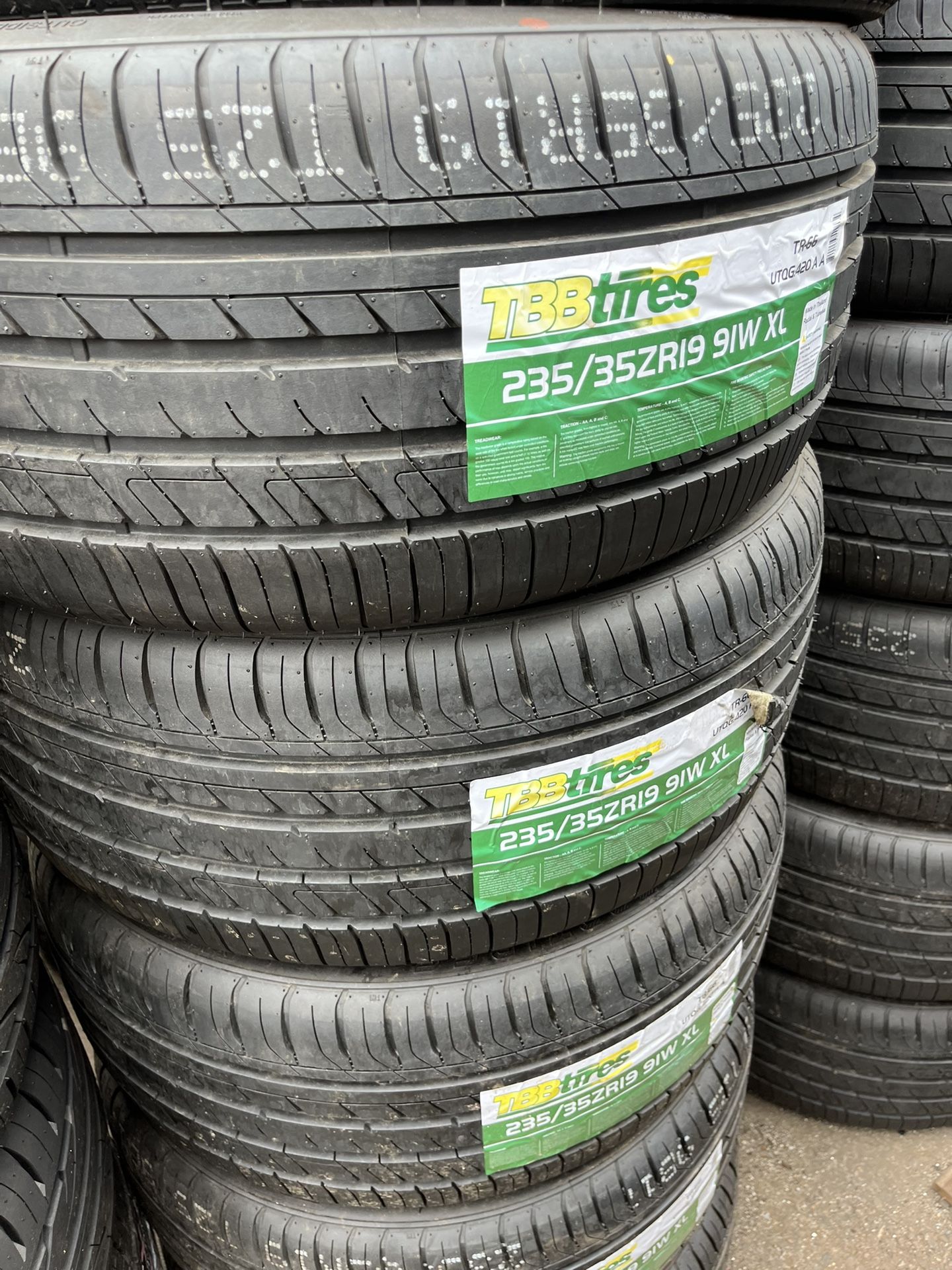 TBB TIRES 235/35R19
