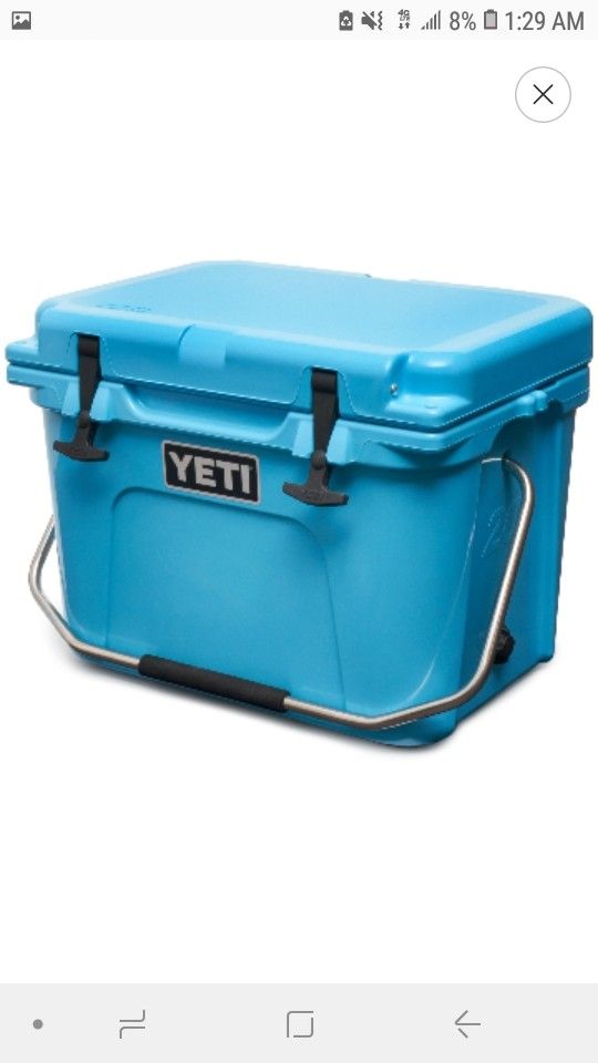 LIMITED EDITION Reef Blue Yeti Roadie 20 Cooler with 4 lb. Yeti Ice Block
