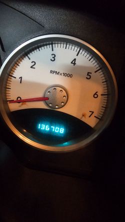 2005 dodge dakota (looking to trade u)