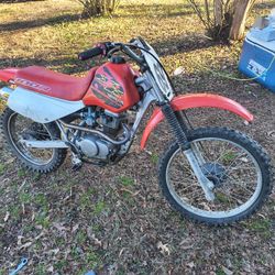 2000 Xr100r