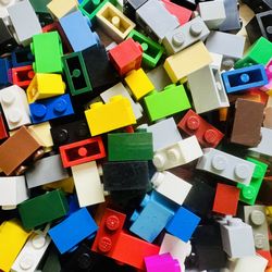 1x2 LEGO Bricks (200 Pieces • Authentic • Washed)