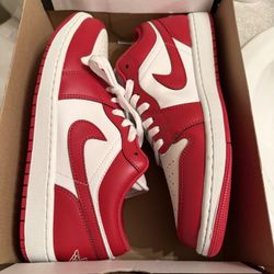 Jordan 1 Brand New 80$