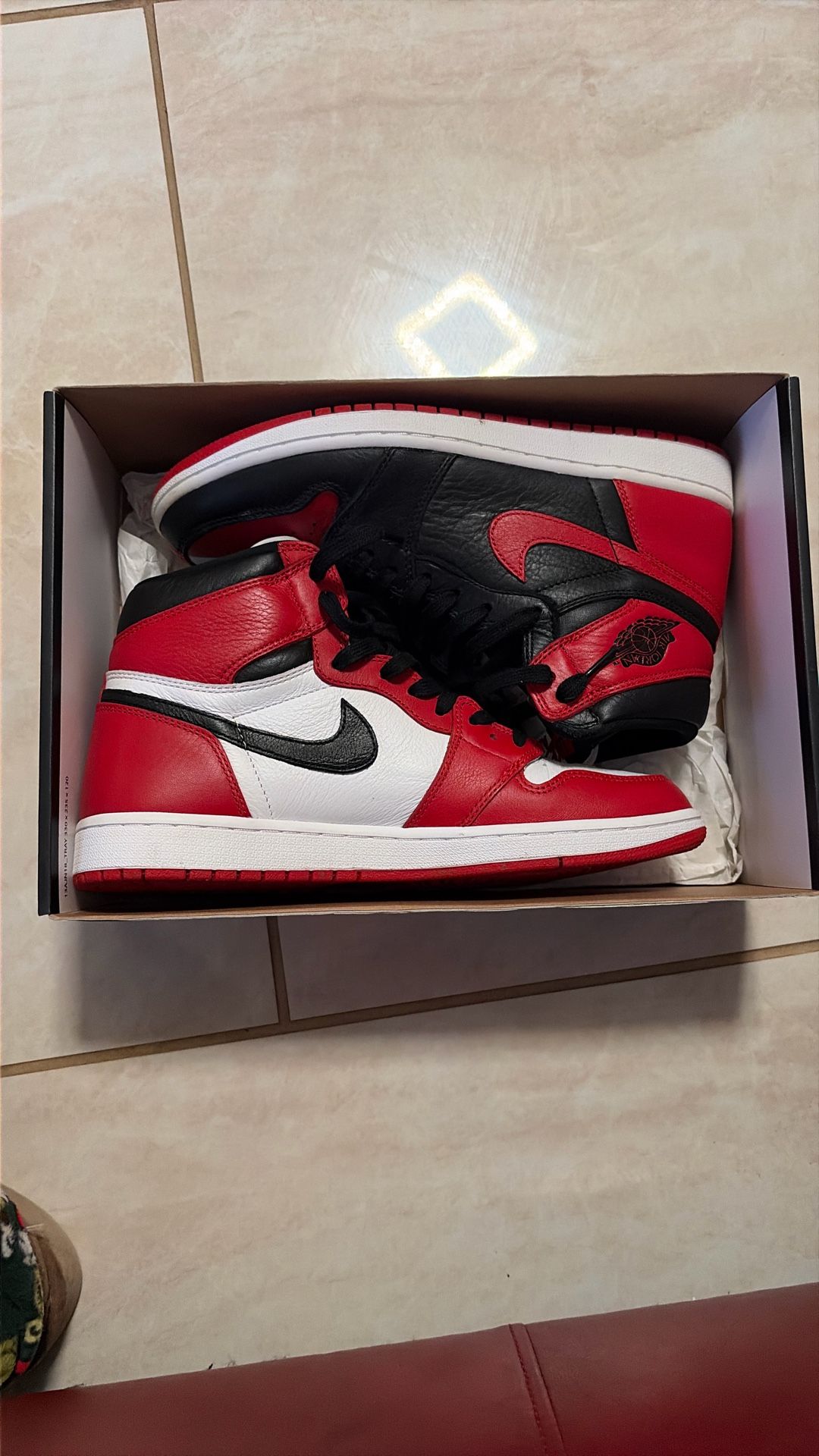 Jordan Retro 1 Homeage To Home Size 10.5