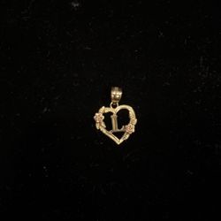 Gold 14k Heart Letter L