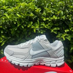 W Nike Zoom Vomero 5 Platinum/ Summit White