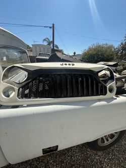 Jeep grill